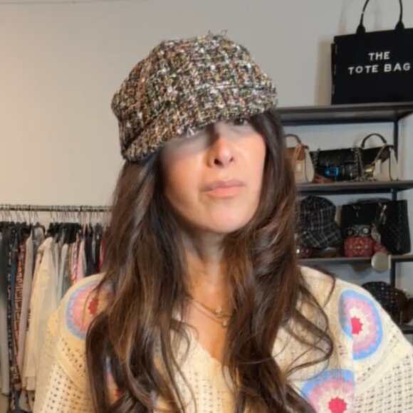 MOMS BEAUTIFUL HAT - Picture 1 of 1